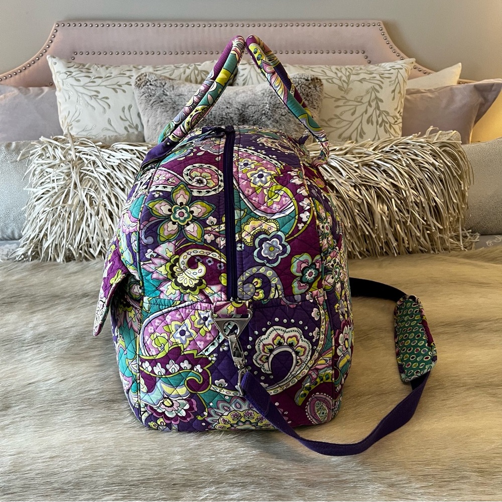 VERA BRADLEY Heather 2013 Grand Travelers Bag Purple Green Paisley Bandolier Y2K - Picture 6 of 15